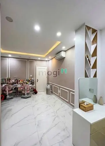 Nhà Căn Góc 2 Mặt Tiền Rộng Cộng Hòa 100M2 4 Tầng Ngang 5M