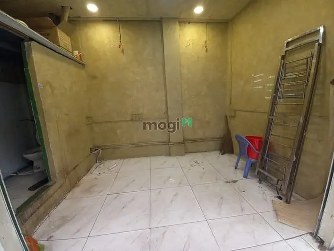 Cho Thuê Mặt Bằng Hẻm Xe Hơi Nguyễn Gia Trí(D2) (Sau Lưng Đh Hutech)