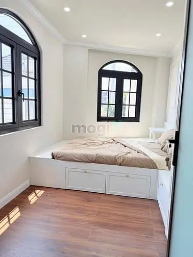 Giá: 1 Tỷ 945 Tl Nhà Căn Góc 2 Mặt Tiền Hẻm 3M Đường Phạm Văn Đồng Bth