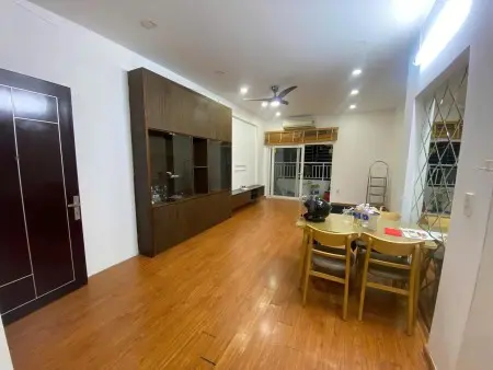 Cho Thuê Căn 81M2, Có 3P Ngủ,2Wc, Nội Thất - C/C Miếu Nổi Giá 14Tr/Th