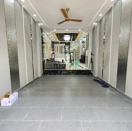 Nhà Phố Xây Mới Có Thang Máy - Đường Rộng 8M 1942 Huỳnh Tấn Phát