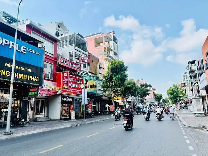 Cho Thuê Nhà 215 Tô Hiến Thành, Q10 - Dt 5,7X22M, 3Tầng, Giá 7X