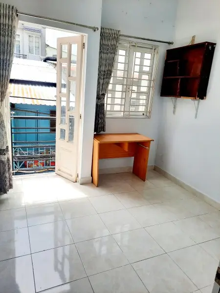 Cho Thuê Phòng Q10.Rộng Rãi Thoải Mái.cửa Sổ Ban Công 3Tr2