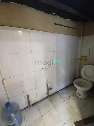 Cho Thuê Mặt Bằng Hẻm Xe Hơi Nguyễn Gia Trí(D2) (Sau Lưng Đh Hutech)