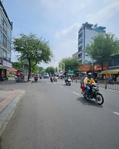 Cho Thuê Nhà Góc 2 Mặt Tiền 110E Lê Văn Duyệt - Trệt Lầu, Dt 4X13