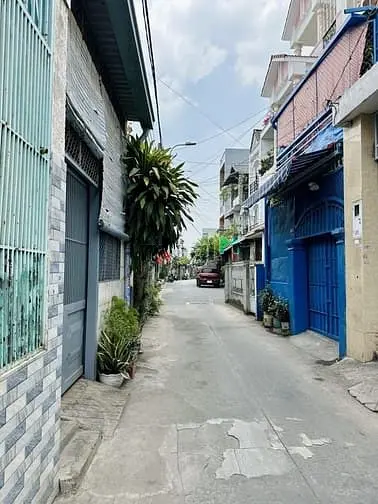 Giá Nhỉnh 5 Tỷ - Bán Nhà Trung Tâm Phước Long B - Sát Chợ - Hẻm Thông