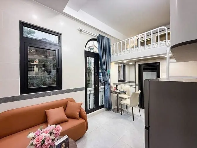 Bán Nhà Chdv 12P Cao Cấp Có Thang Máy P15 Q.pn Hđt 90Tr/Tg Giá 18.5 Ty