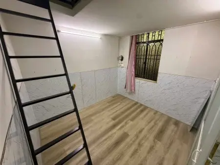 Còn Duy Nhất 1 Phòng Gác Lửng Máy Lạnh Wc Riêng 357/7A Cmt8, P12, Q10