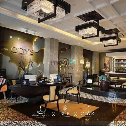 Cho Thuê Nhà Nguyên Căn Mặt Tiền Đặng Tất , Phường Tân Định , Quận 1.