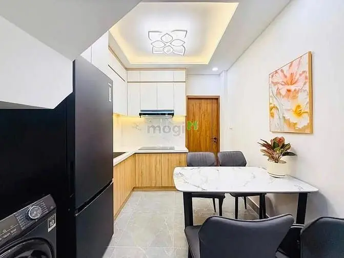 Khu Vip Phùng Văn Cung, Phú Nhuận, Dt:30M²,1T2L,Giá:2Tỷ3,Hxh Ntcb,Plr