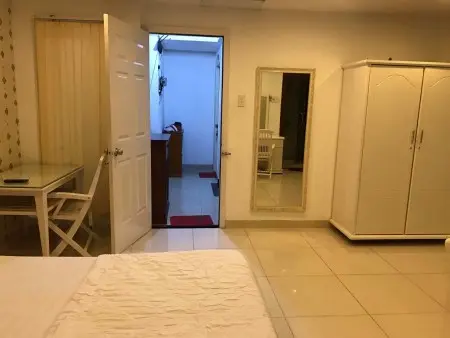 Phòng Đầy Đủ Tiện Nghi Gần Cầu Thị Nghè. Có Ban Công. Miễn Phí Wifi. Khu Yên Tĩnh. Giờ Giấc Tự Do