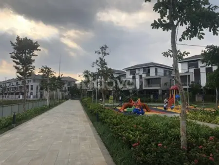 Cho Thuê Phòng Tại Nhà Phố Lavila Kiến Á, Full, Giá 4.5Tr/Thang, Khu An Ninh 24/7