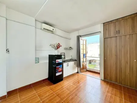 Phòng Đẹp - Bancol Thoáng Mát Ở Phan Đăng Lưu