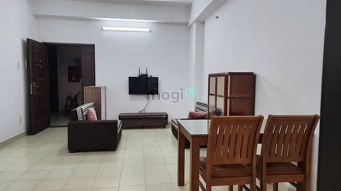 Cho Thuê Chung Cư 312 Lạc Long Quân Căn 3P Ngủ Chỉ 14Tr/Tháng