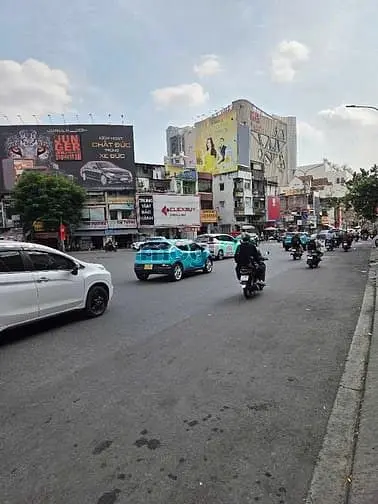 Sát Mặt Tiền Hoàng Văn Thụ – 5 Tầng – Có Dòng Tiền 200Tr/Năm – Giá 7.4