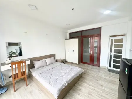 Cho Thuê Studio 35M2 Đầy Đủ Nội Thất Cao Cấp, Ban Công Lớn Tại Ngô Đức Kế , Bình Thạnh Gần Quận 1