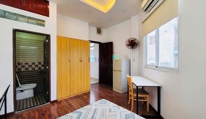 Nhà Vị Trí Đẹp, Khu Hòa Hưng, Quận 10, Đồngần Mặt Tiền, Căn Góc Hẻm 6M