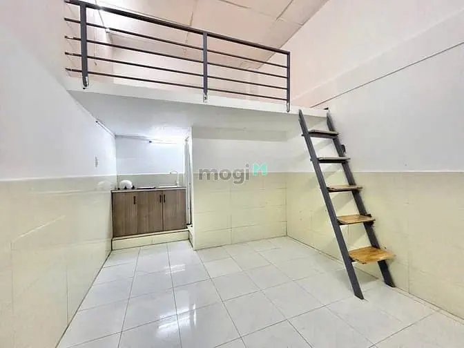 Phòng Giá Rẻ Ngay Mã Lò Lê Văn Quới