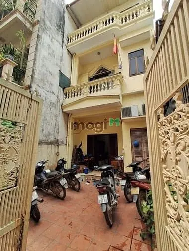 Phố Bồ Đề Long Biên – Ô Tô - 98 M2 – 3 Tầng – Mt 5.2 M – Giá 23.3 Tỷ.