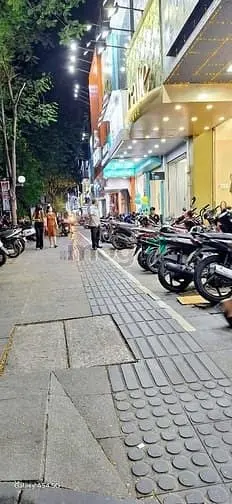 Hàng Hiếm | Mặt Phố Chùa Bộc | 73M2 X 5 Tầng | Mt 3.5M | Giá Chỉ 45 Tỷ