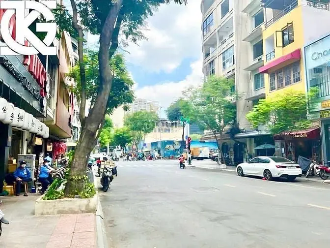 Cho Thuê Nhà Mặt Tiền 54 Đông Du, Phường Bến Nghé, Quận 1