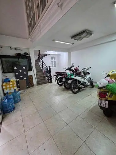 Nhà Sát Mặt Tiền Hoàng Văn Thụ - Lăng Cha Cả - 5 Tầng Nở Hậu - 4 Tỷ Xx