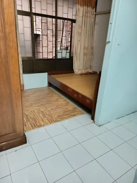 Cho Thuê Căn Hộ Tập Thể 1194 Đường Láng 40M2 Full Đồ 1K1N Giá 4 Triệu