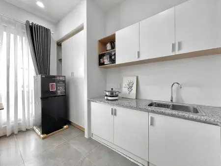Cho Thuê Studio 35M2 Đầy Đủ Nội Thất Cao Cấp, Ban Công Lớn Tại Ngô Đức Kế , Bình Thạnh Gần Quận 1
