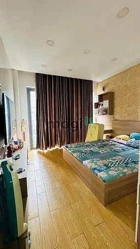 Chdv 4 Tầng, Đường Phú Thuận Quận 7. Dt 8*25, 36 P Tn ~ 100 Tr. 16 Tỷ.