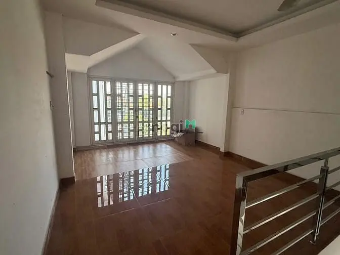 Nhà Quốc Hương, Thảo Điền, Quận 2 (4X23M) Trệt 3 Lầu. Giá 38Tr/Th