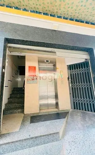 Nhà Vị Trí Đẹp, Khu Hòa Hưng, Quận 10, Đồngần Mặt Tiền, Căn Góc Hẻm 6M