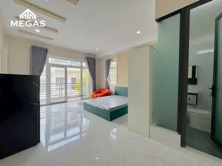 Cho Thuê Căn Hộ Đầy Đủ Tiện Nghi - Full Nội Thất Ban Công Ngay Quang Trung - Phan Văn Trị