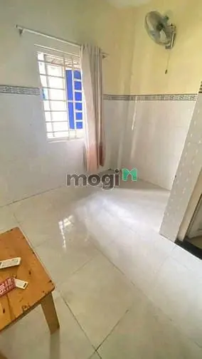 Phòng Giá Rẻ Sẵn Máy Lạnh Chỉ Từ 2,3Tr Đường Nguyễn Thị Tú