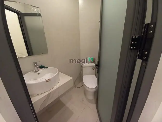 Đang Cần Cho Thuê Mặt Bằng Mặt Tiền Nhộn Nhịp Đường Nơ Trang Long