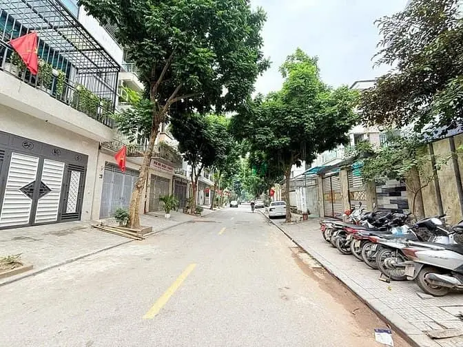 Bán Liền Kề Văn Phú-Hà Đông Giá Chỉ Bằng Căn Thổ Cư Trong Ngõ Nội Đô