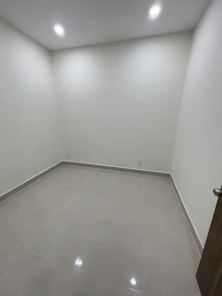 Còn 1 Phòng Duy Nhất Cho Thuê Trong Chung Cư Topaz Elite