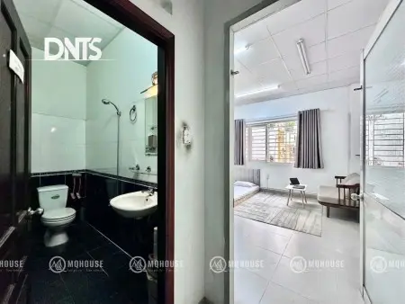 Phòng Trọ Rộng Rãi Sạch Sẽ Ngay Trung Tâm Q1. Gần Sân V Đ Hoa Lư. Cửa Sổ Lớn Đầy Đủ Nt. Giá 5Tr.