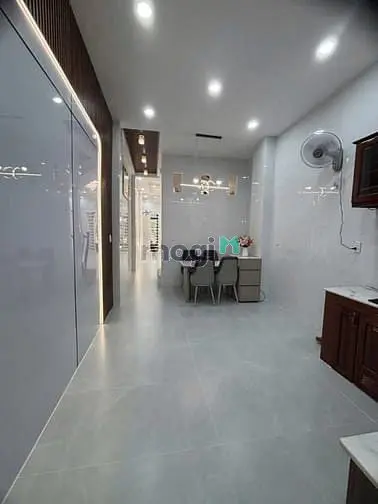 Bán Gấp Nhà Lạc Long Quân,Q11,Dt60M²,Giá1Tỷ880, 5Pn,4Wc,Shr,Plrr,Hẻmrộ