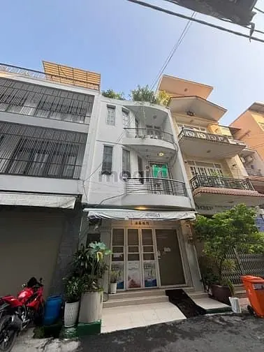 Nhà 2 Mặt Thoáng - 8 Phòng Cho Thuê - Gần Đh Y Pnt - Huflit - Quận 10