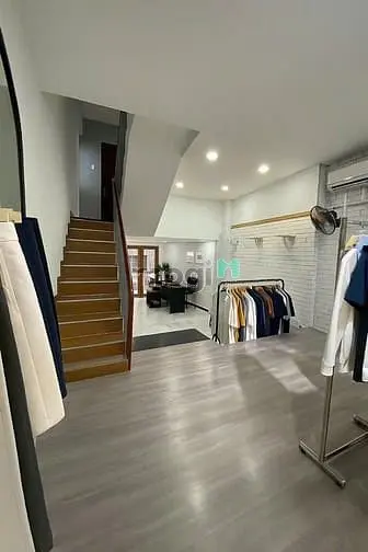 Nhà Đẹp. Cách Mtkd Bạch Đằng 1 Căn, Đường Xe Tải, 4 Tầng.