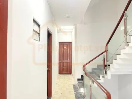 Ngay Mặt Tiền Đường Nguyễn Duy Cung, Phường 12, G.vấp Được Trang Bị Full Nội Thất.