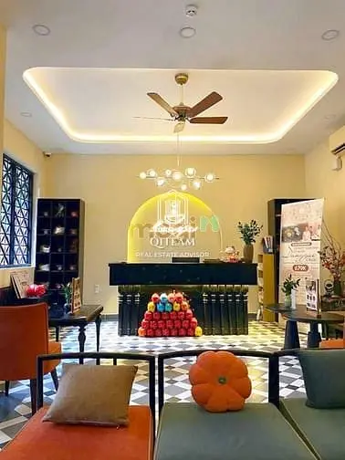 Cho Thuê Nhà Mặt Tiền 19 Đặng Tất, Quận 1 - Dt 8X25M, Trệt 2Lầu