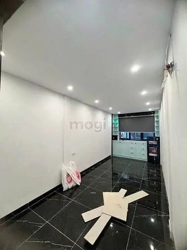 Cực Hiếm Nhà Ngõ Cửa Bắc, Giá 8.5 Tỷ, 27M2X5T, 2 Thoáng Ảnh Thật