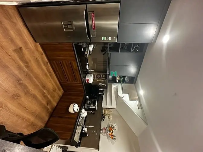 Cho Thuê Nhà Quận 11- 2Pn, 3Vs - 3 Tầng- Đầy Đủ Nội Thất. Có Sân Vườn.