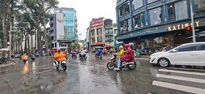 Chủ Đi Định Cư Cần B Ánnhà Mặt Phố Nguyễn Phi Khanh - Trần Quang Khải