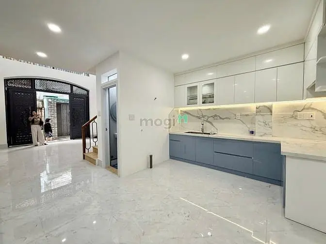 Bán Nhà Quận 3 - Lê Văn Sỹ - Hẻm Xe Hơi Sát Nhà - 48M - Nhỉnh 8 Tỷ