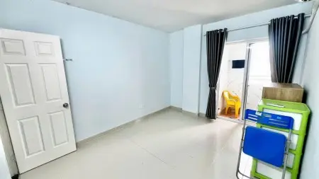 Giá 8Tr5/Tháng, C/C Miếu Nổi, Vũ Huy Tấn, Bt, 57M2, 1Pn, 1Wc, Nhà Mới.