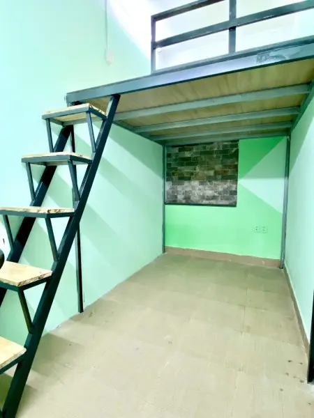 Phòng Gác Sạch Sẽ, Có Cửa Sổ, Ngay Công Viên Gia Định 800M