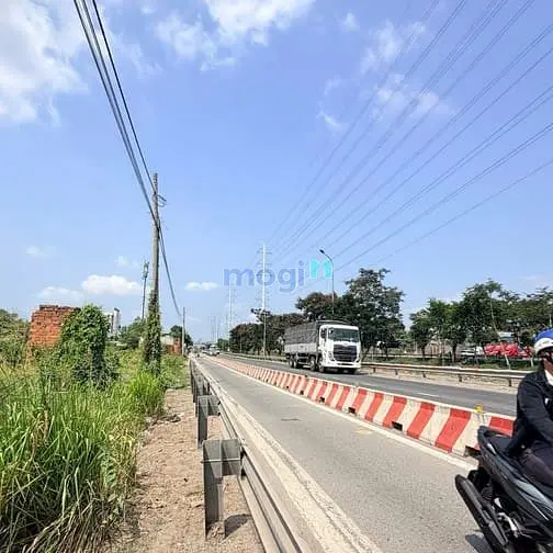 Chính Chủ Gửi Bán Lô Đất Mặt Tiền Đường Võ Chí Công P.cát Lái Quận 2