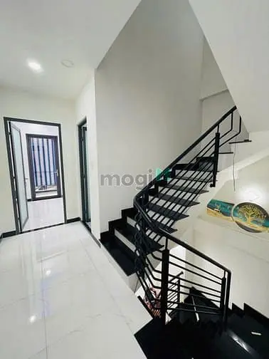 Bán Nhà 3 Lầu Hẻm Xe Hơi Đường Trường Lưu, P Long Trường,Tp Thủ Đức